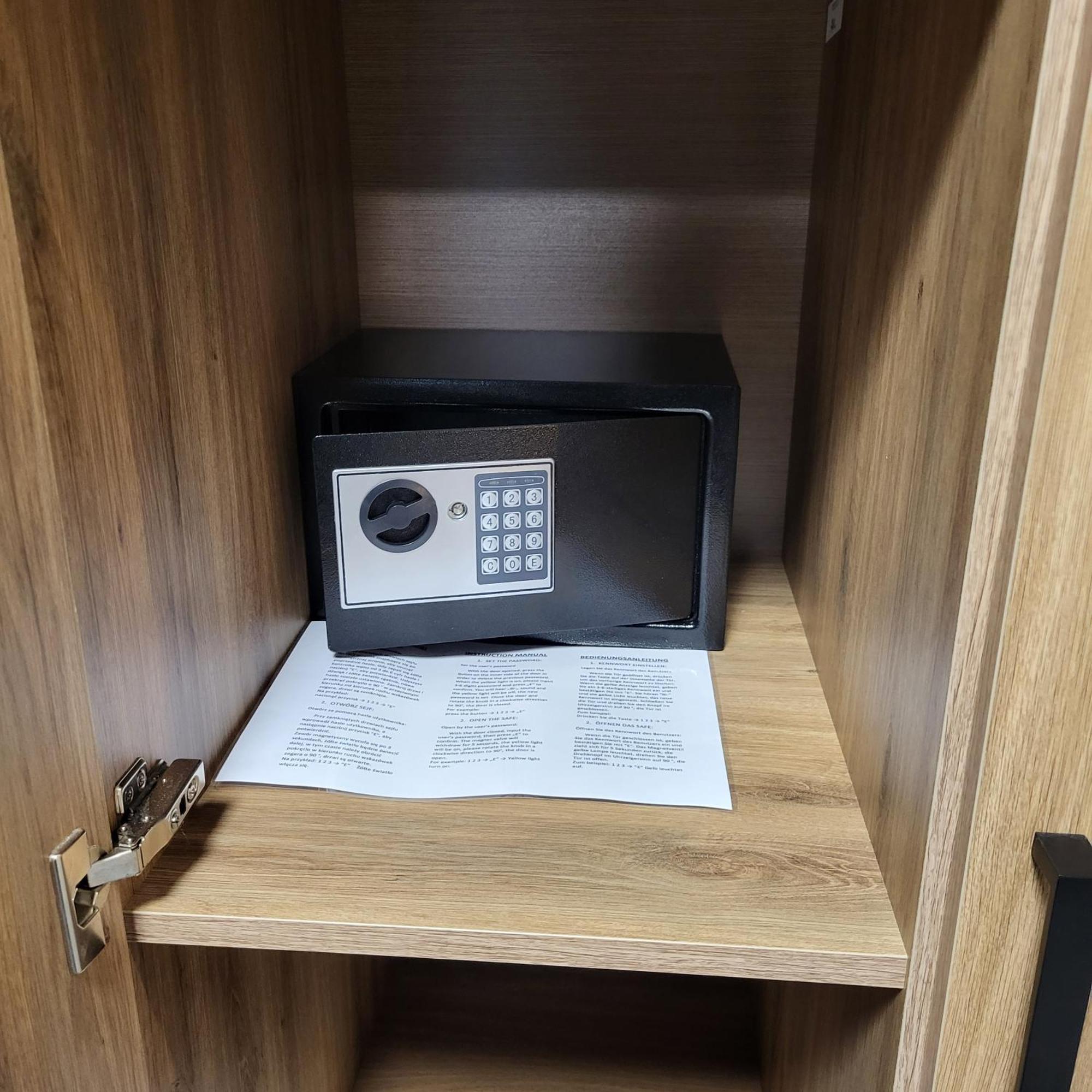 Hotel Centrum Болеславец Екстериор снимка
