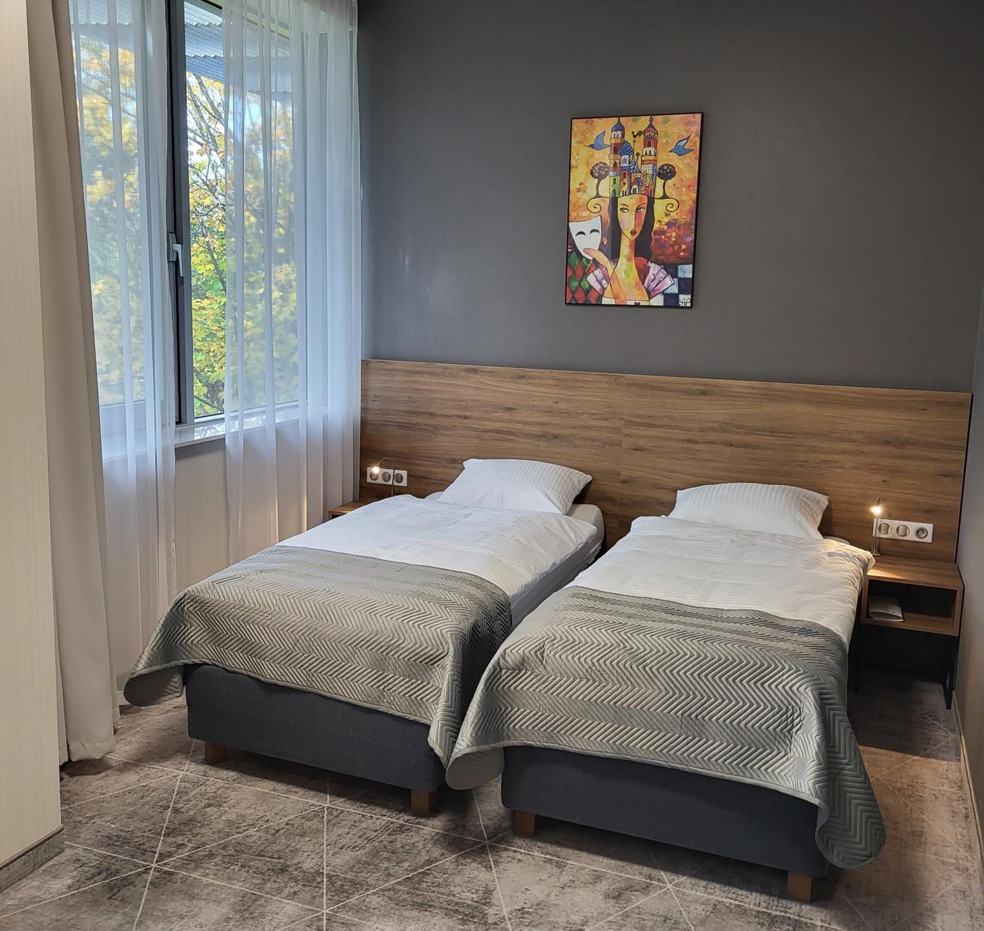 Hotel Centrum Болеславец Екстериор снимка